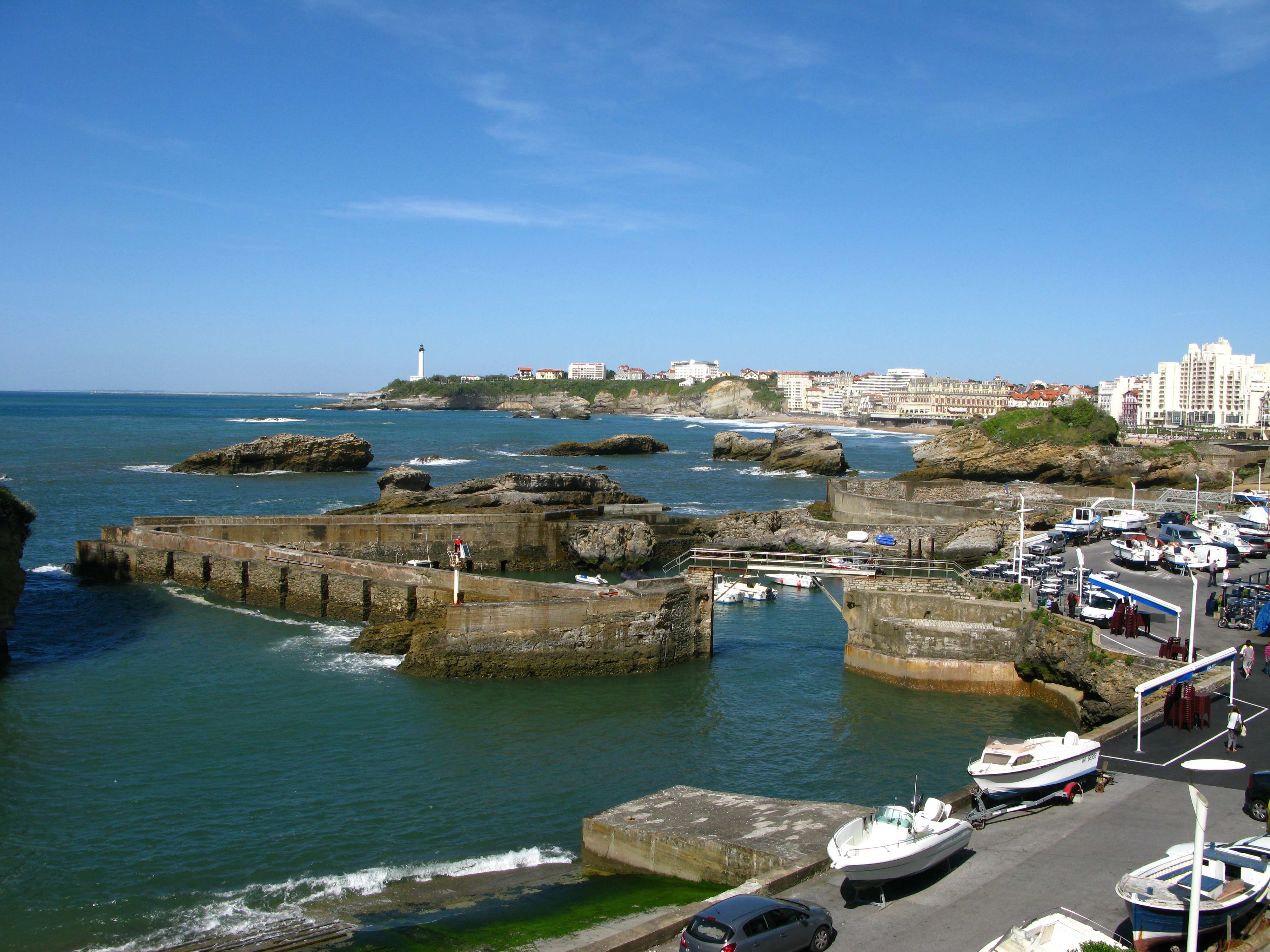 English and Surfing Course in Biarritz