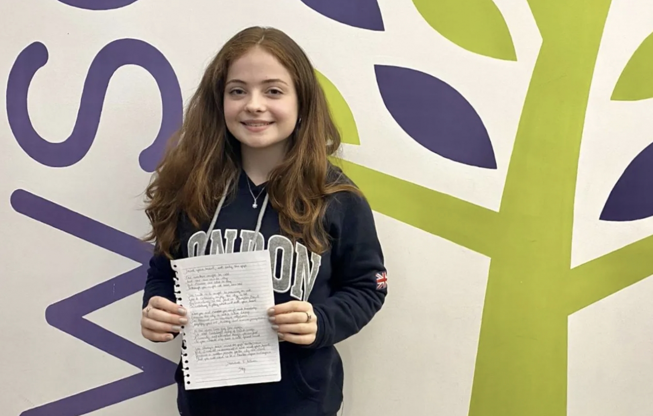 Wimbeldon Poem WIMBLEDON SCHOOL OF ENGLISH - A poem by Mariana from Brazil